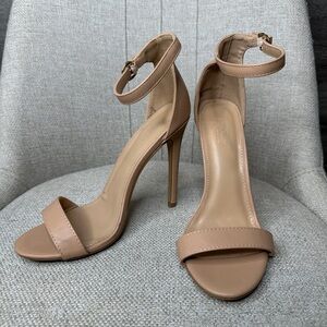 Women’s Elegant Tan High Heel Sandals size 7